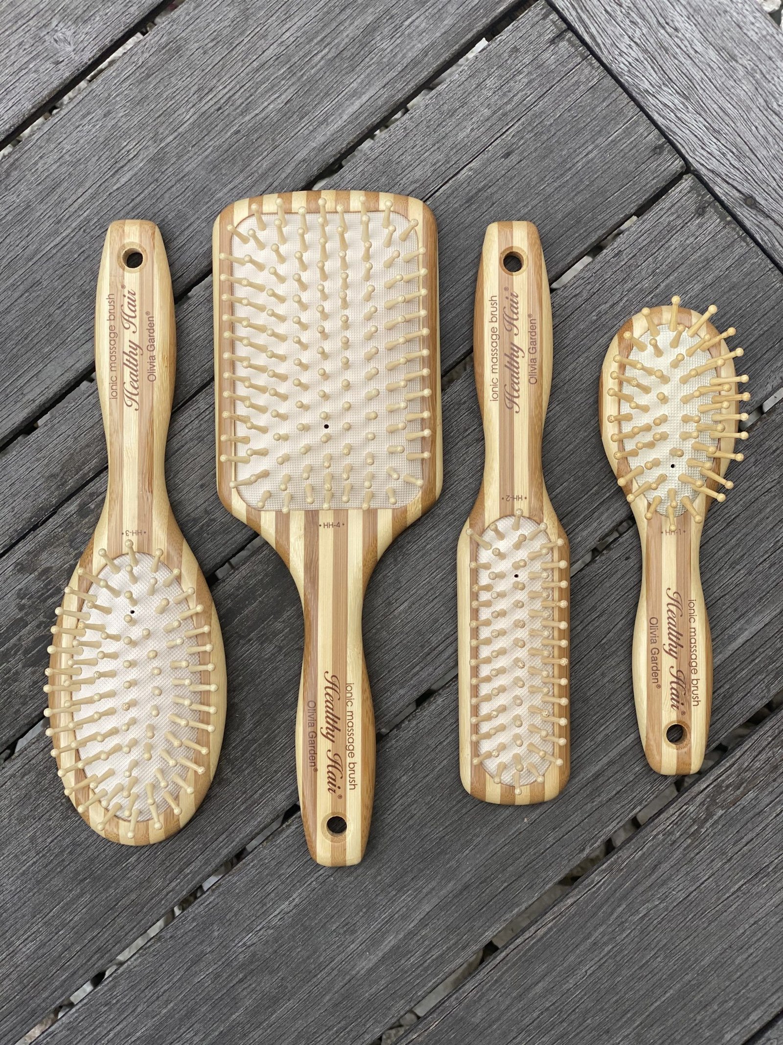 Cepillo para cabello en bambú pequeño - Imagen 3